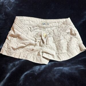LEI Women's Beige Cargo Shorts